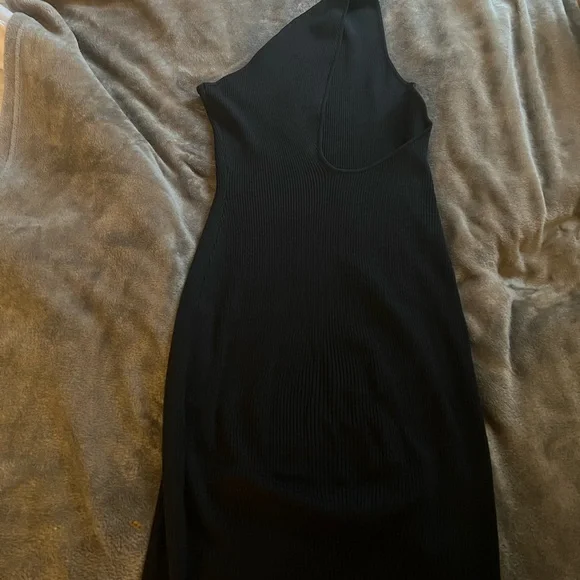 KNIT DRESS WITH CUT OUT BACK - Picture 5 of 7